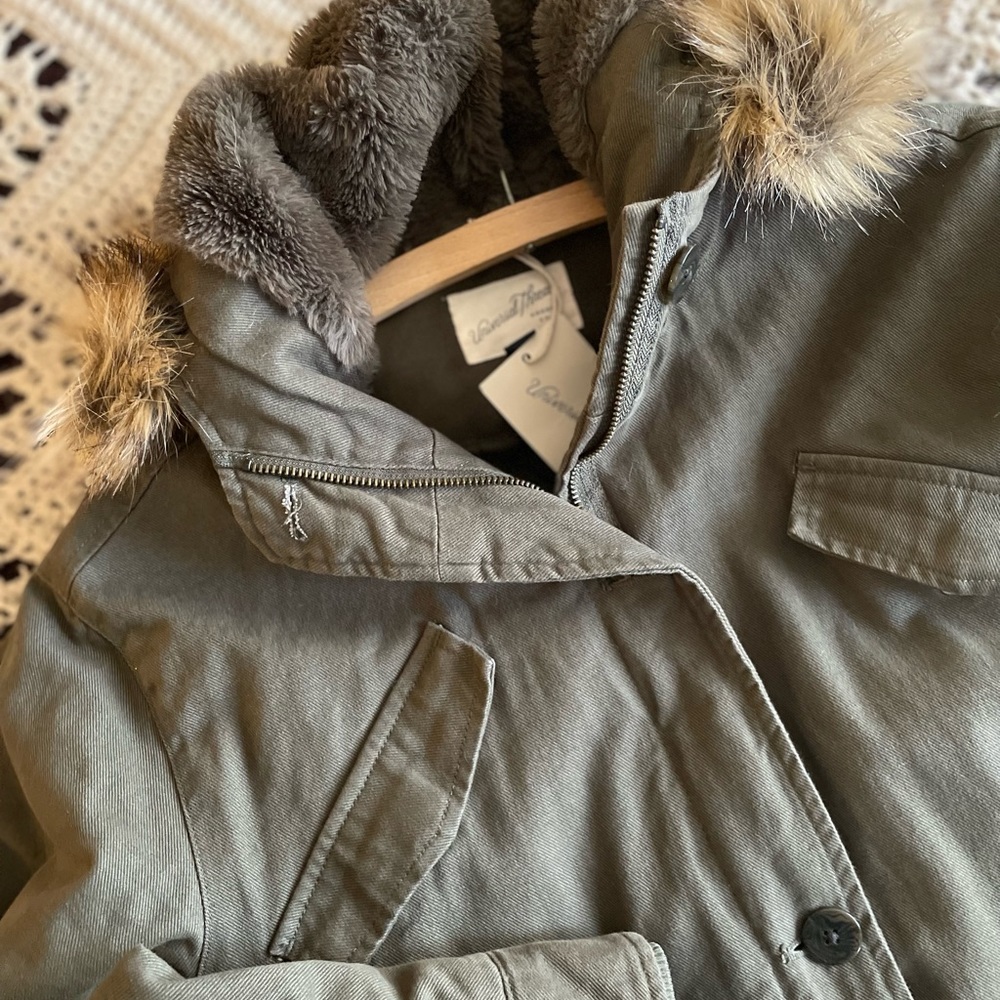 Universal thread army green utility inspired parka